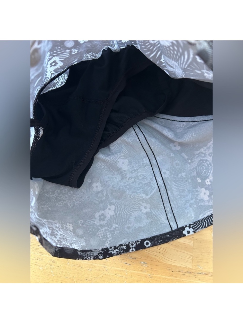 Lululemon Tracker Short *SW - Picture 10 of 12